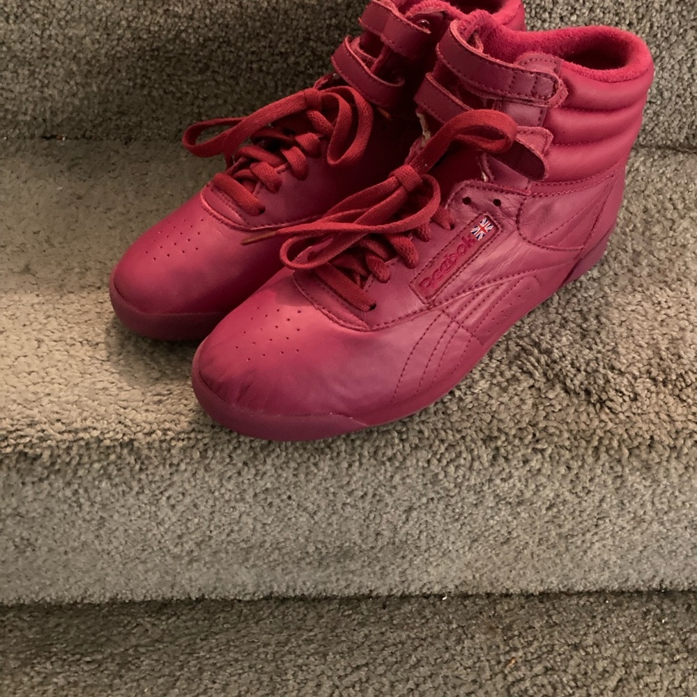 NWB Reebok Freestyle Fuschia Leather Hi Top Sneakers